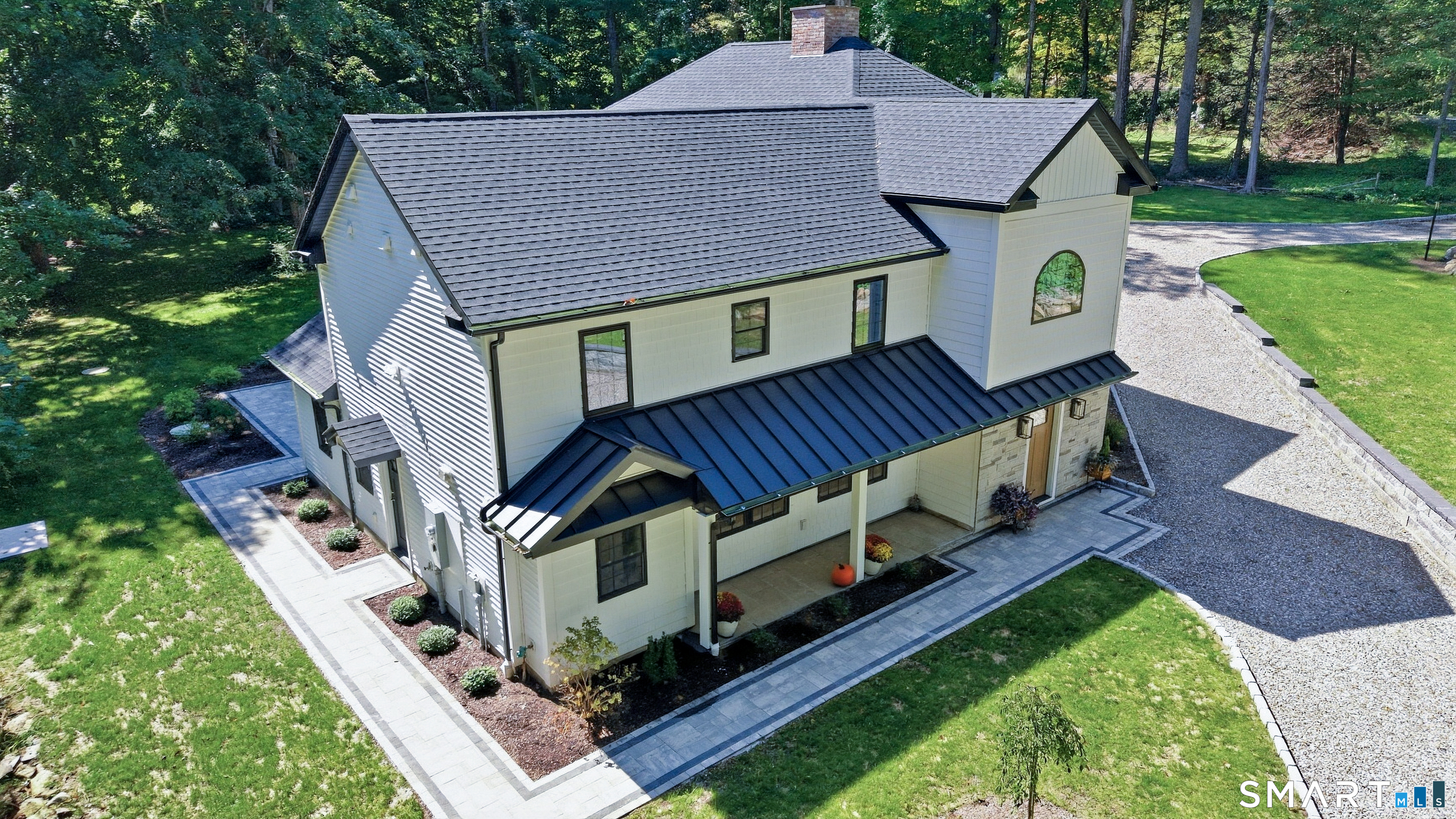 9 Bradley Lane Newtown CT 06482