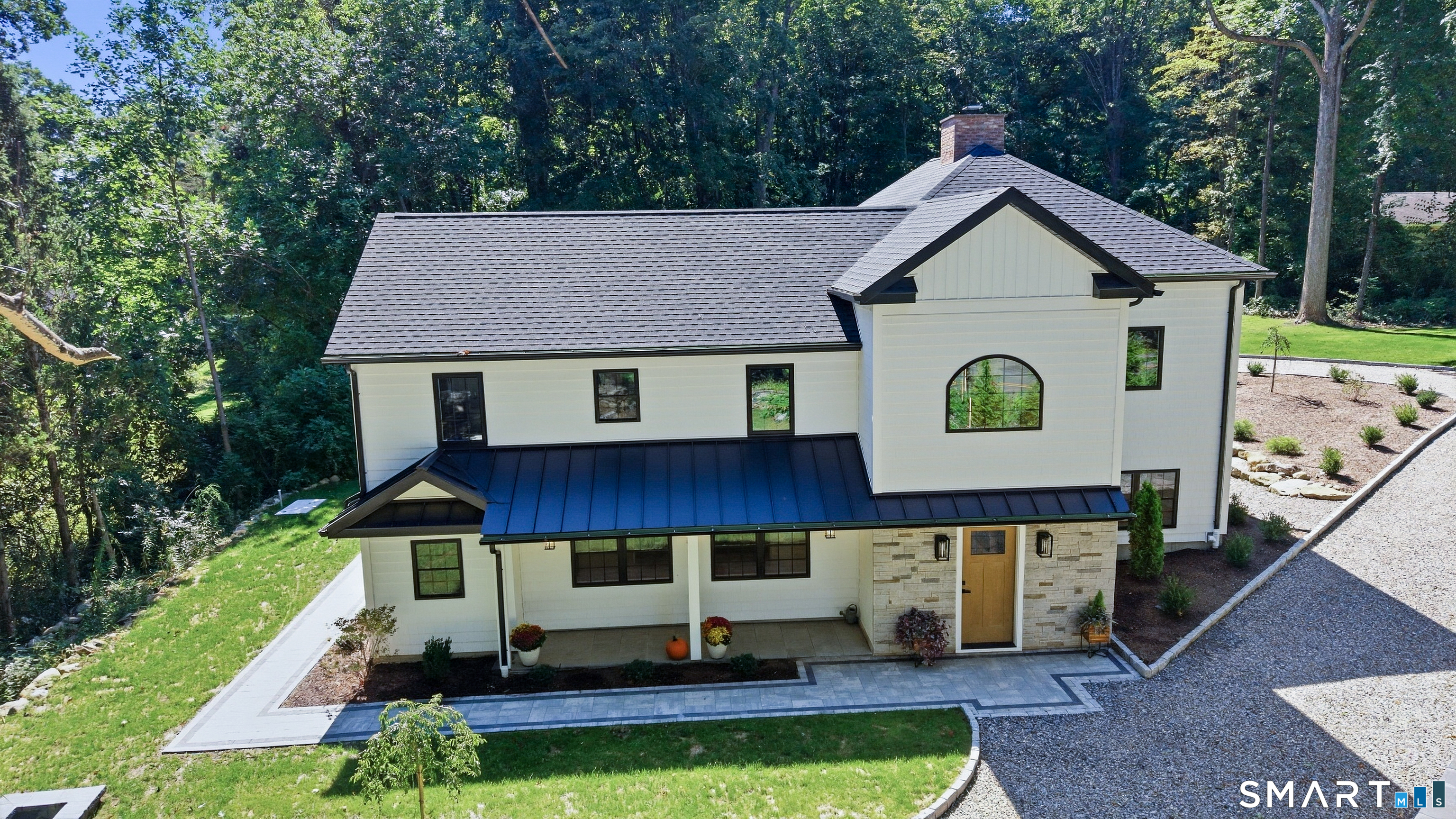 9 Bradley Lane Newtown CT 06482