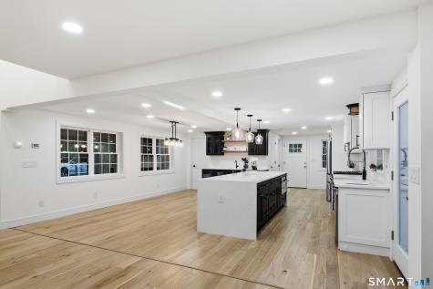 9 Bradley Lane Newtown CT 06482