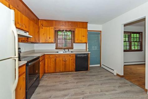 3 Pattagansett Court East Lyme CT 06357