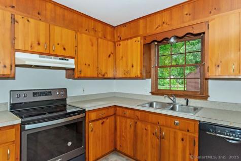 3 Pattagansett Court East Lyme CT 06357
