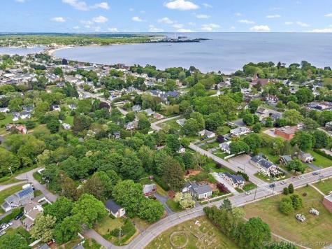 3 Pattagansett Court East Lyme CT 06357