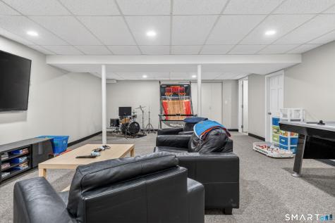 6 Jean Drive East Lyme CT 06333