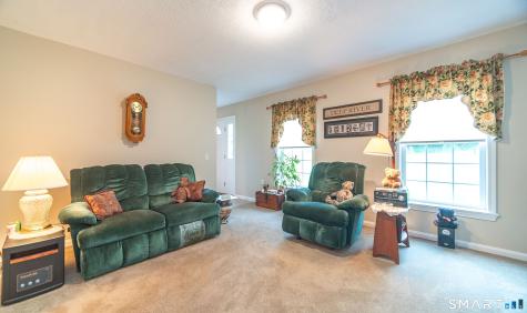 20 Holly Bush Lane Norwich CT 06360