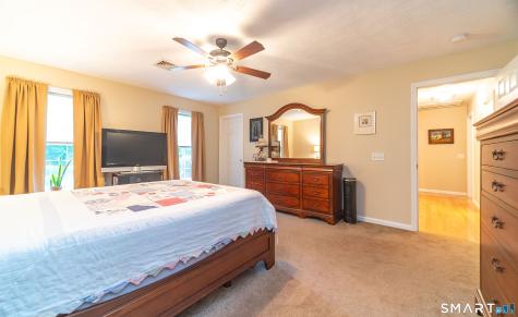 20 Holly Bush Lane Norwich CT 06360