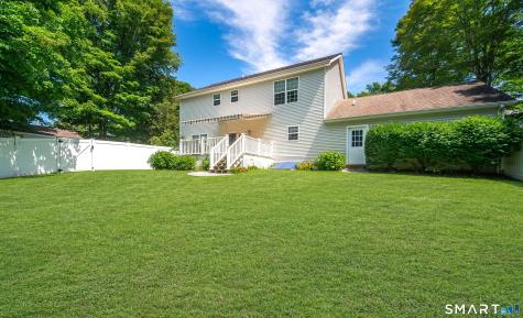 20 Holly Bush Lane Norwich CT 06360