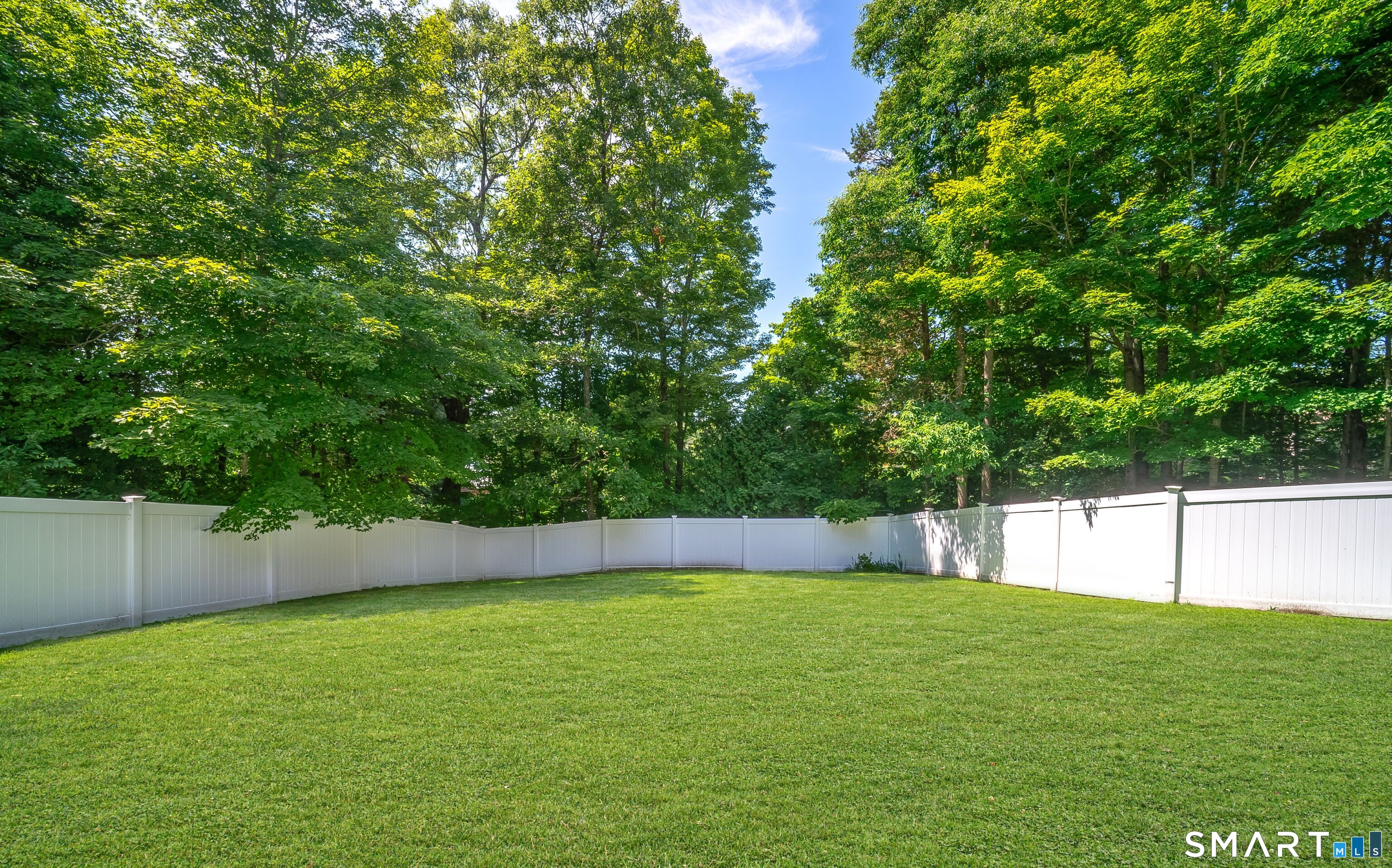 20 Holly Bush Lane Norwich CT 06360