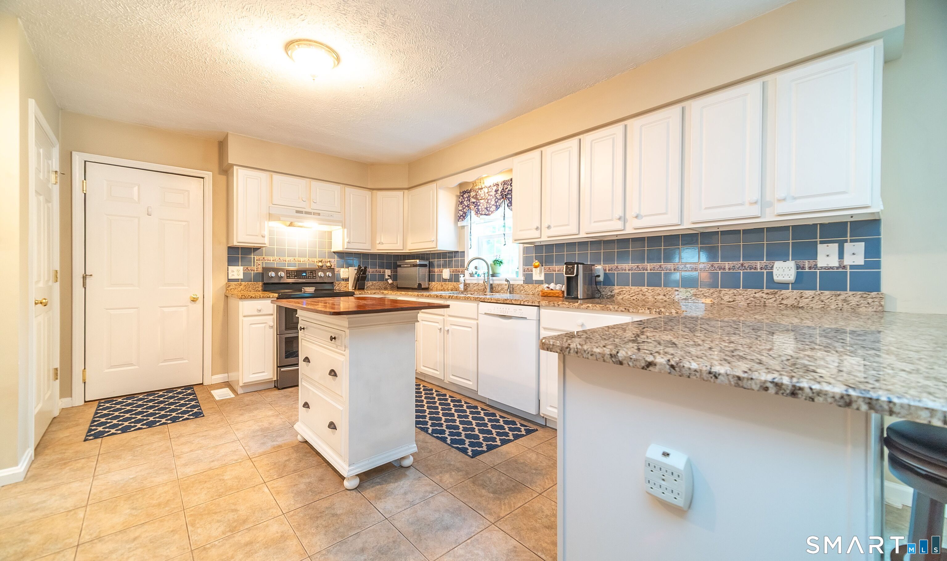 20 Holly Bush Lane Norwich CT 06360