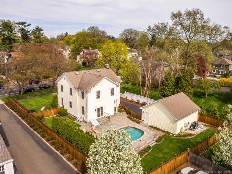1029 Old Post Road Fairfield CT 06824