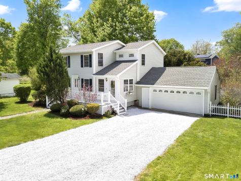 5 Central Avenue East Lyme CT 06357