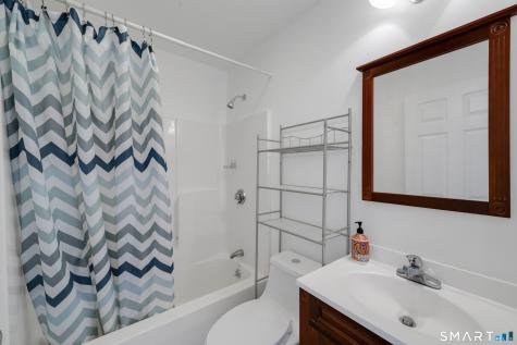 5 Central Avenue East Lyme CT 06357
