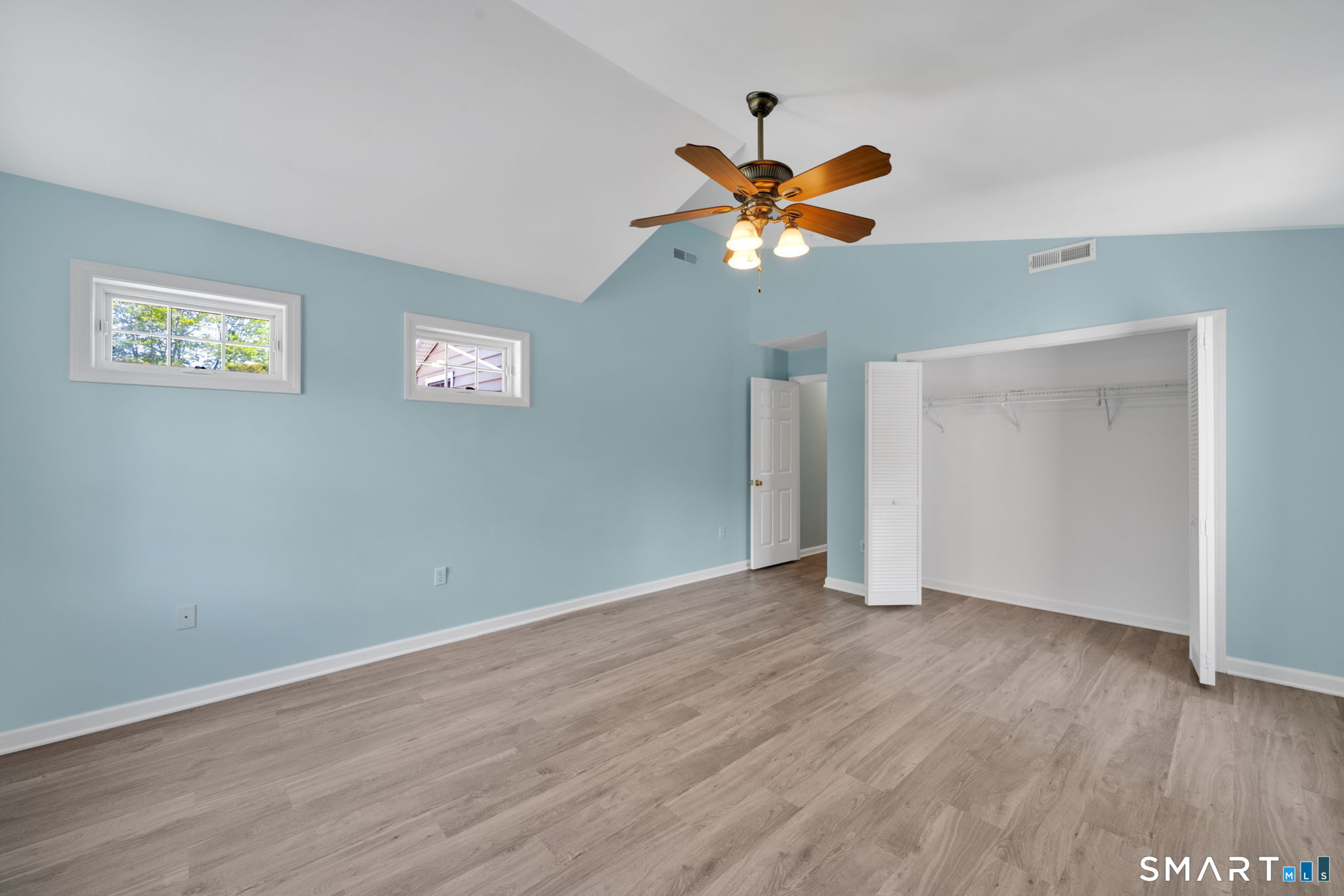 5 Central Avenue East Lyme CT 06357