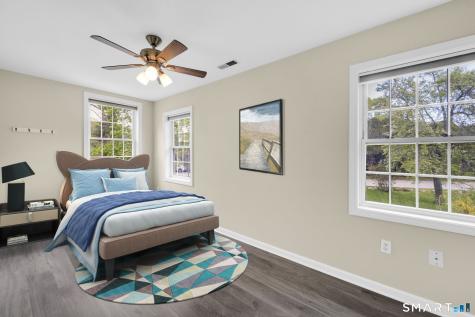 5 Central Avenue East Lyme CT 06357