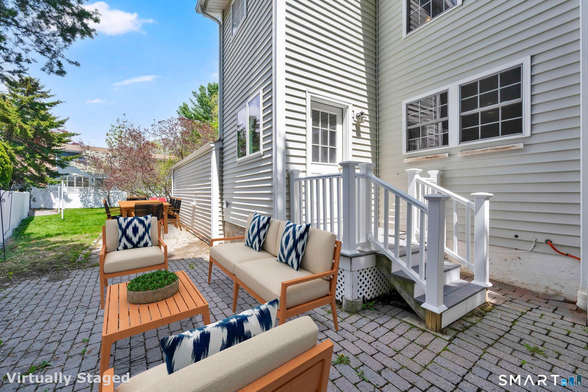 5 Central Avenue East Lyme CT 06357