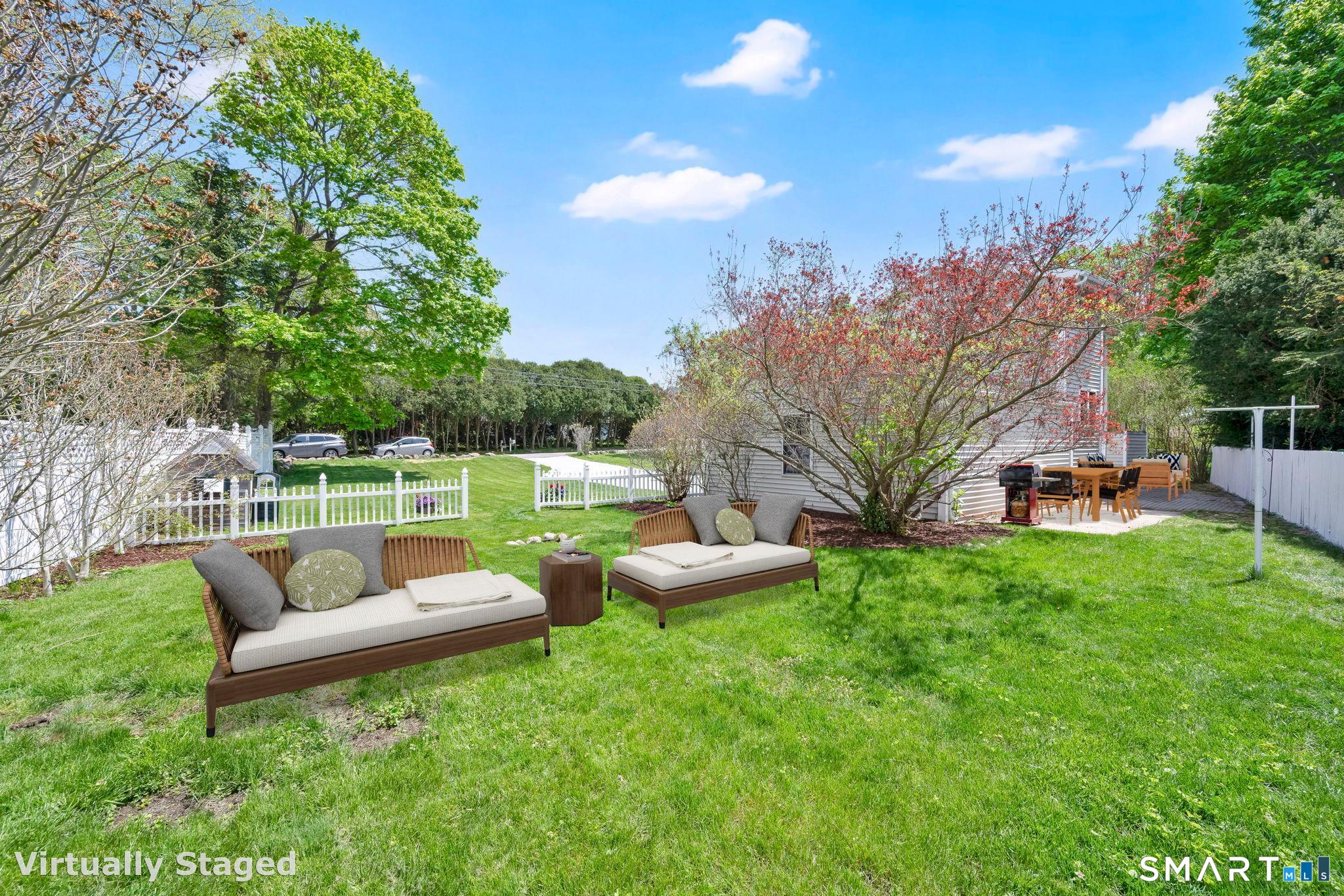 5 Central Avenue East Lyme CT 06357