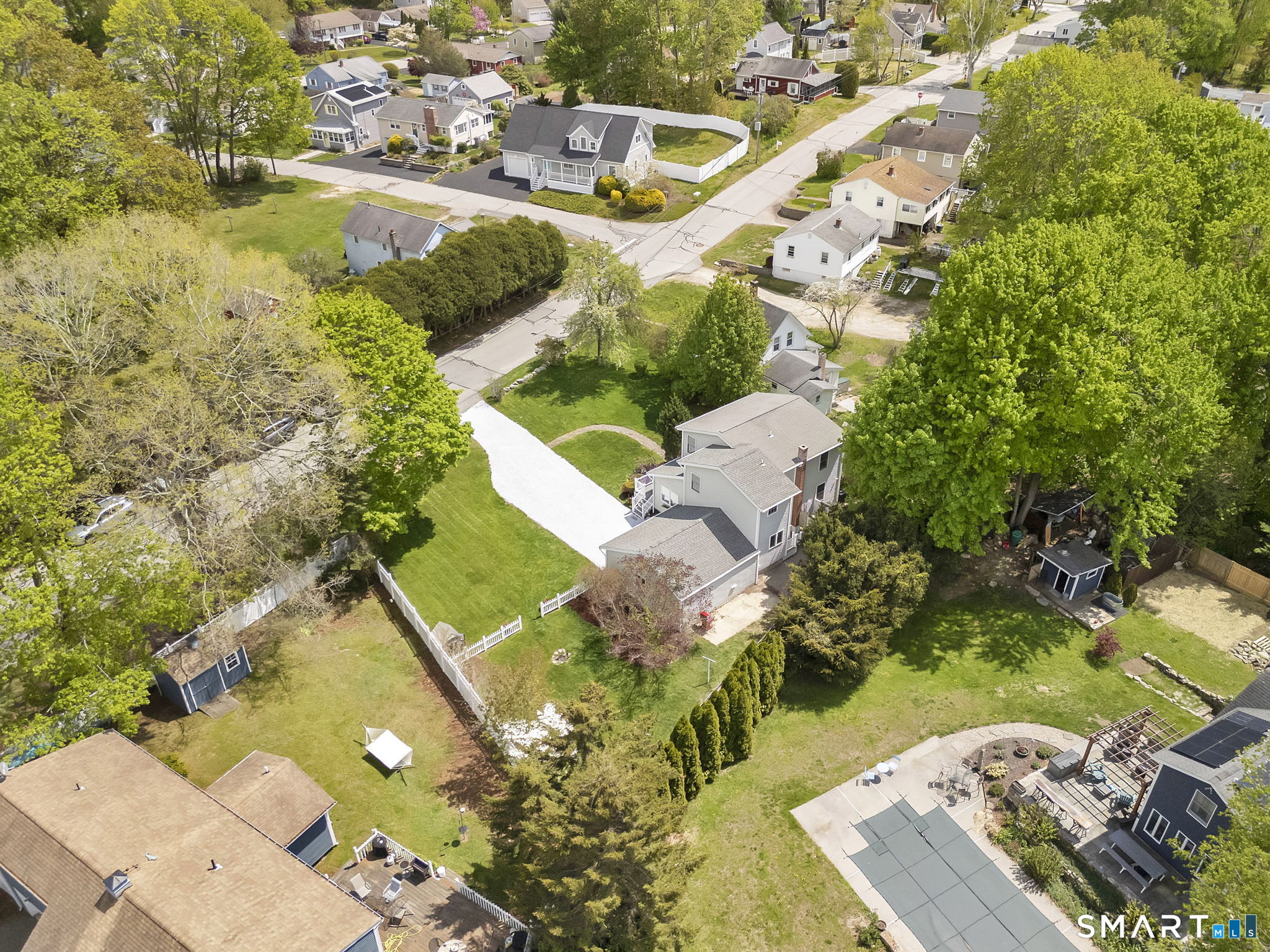 5 Central Avenue East Lyme CT 06357