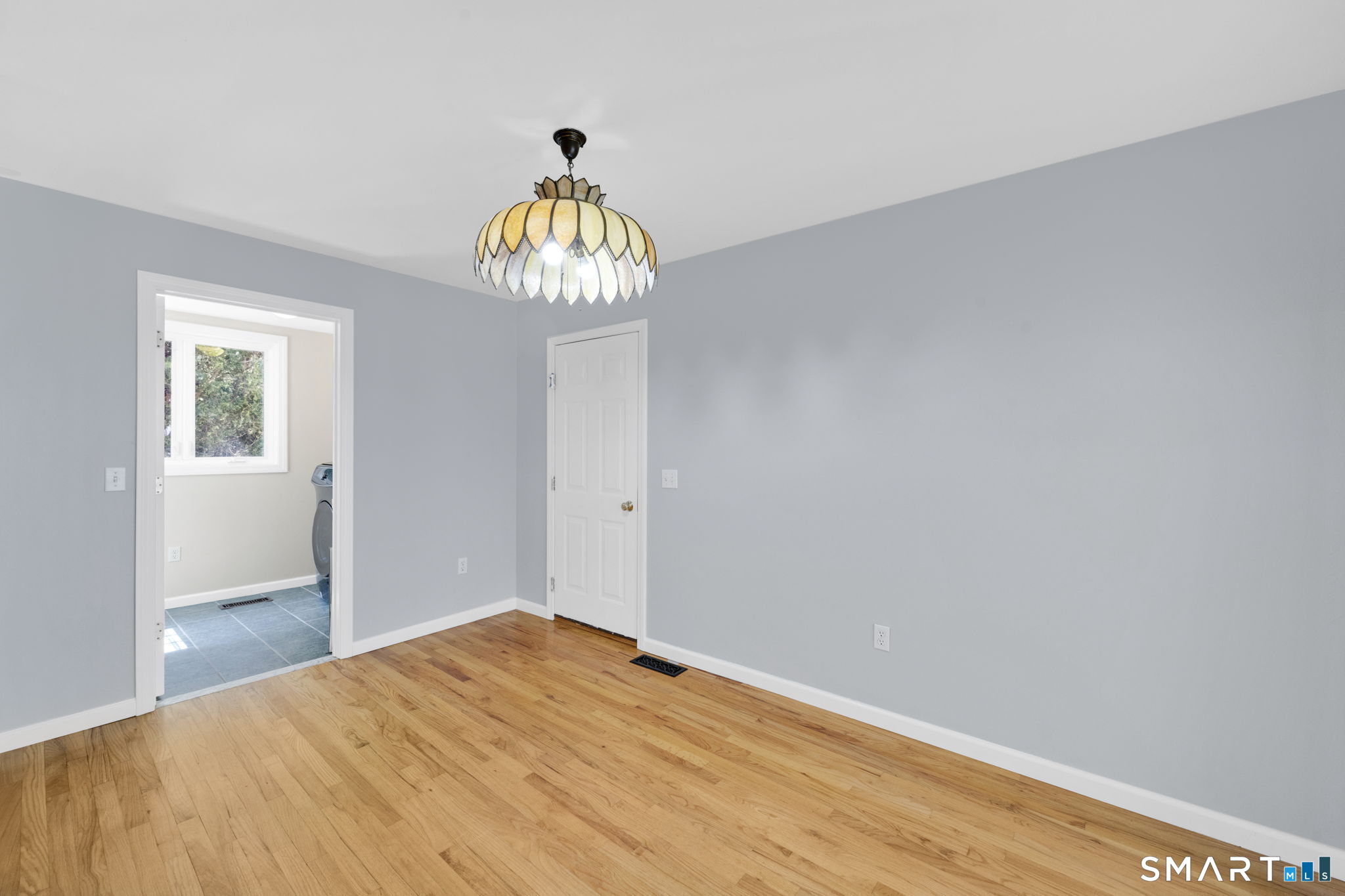 5 Central Avenue East Lyme CT 06357
