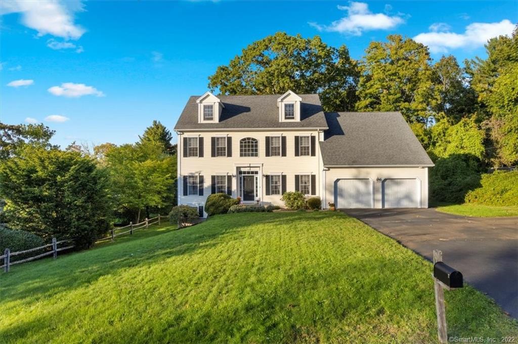 3 Cooper Road North Haven CT 06473