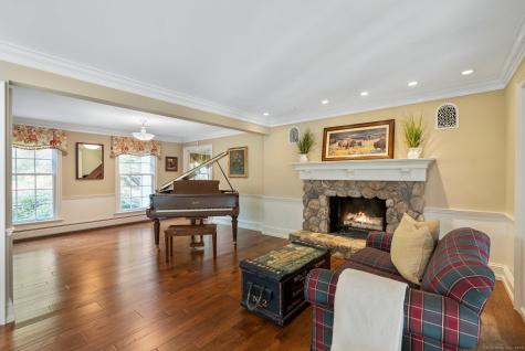 6 Pine Hill Road Burlington CT 06013