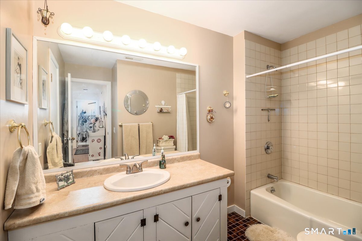22 Flintlock Drive Danbury CT 06811
