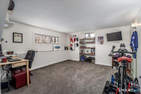 22 Flintlock Drive Danbury CT 06811