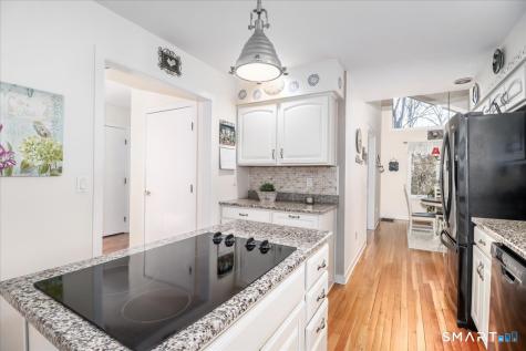 22 Flintlock Drive Danbury CT 06811