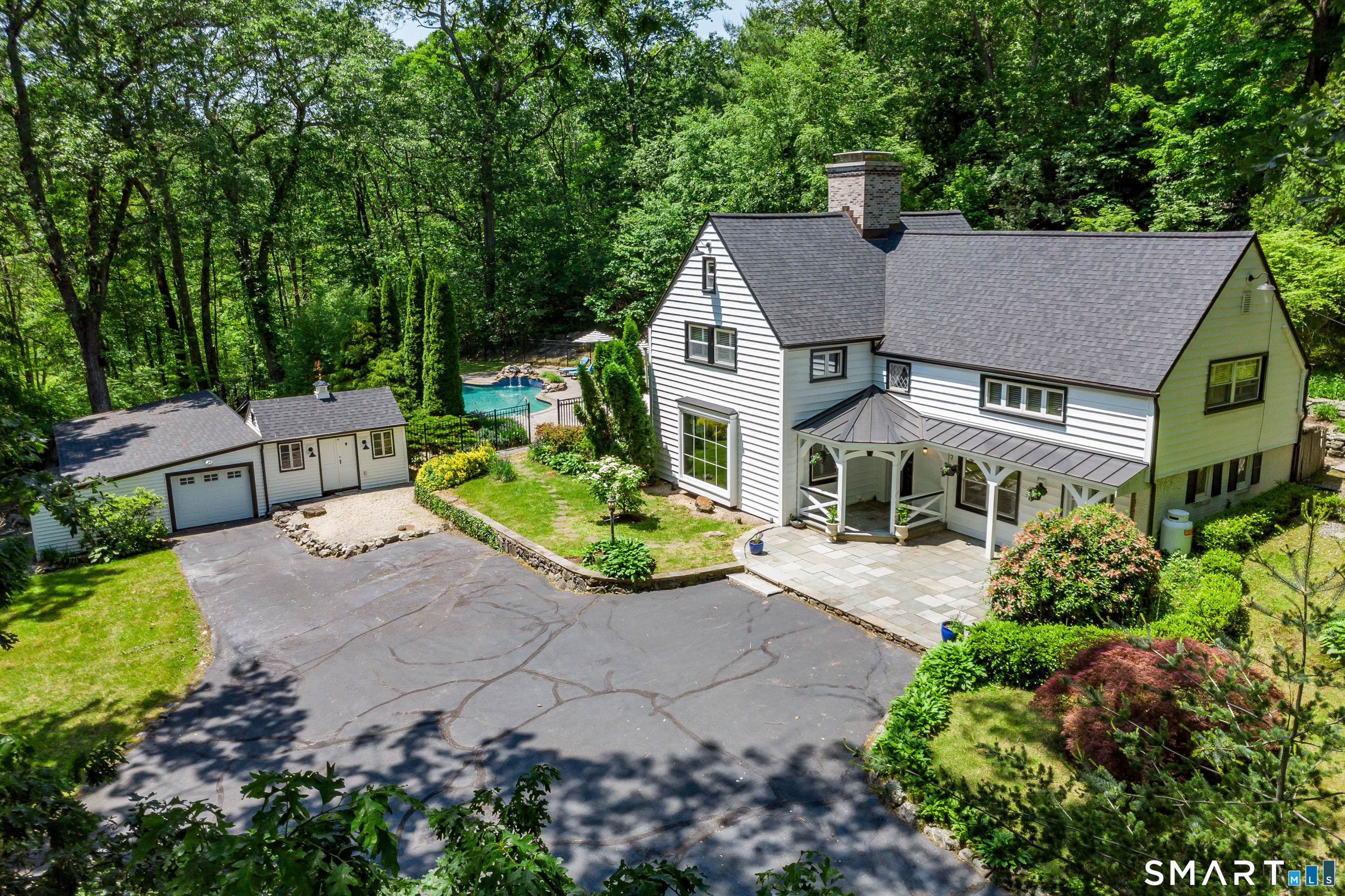 77 Crest Road Middlebury CT 06762