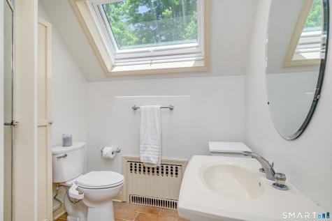 77 Crest Road Middlebury CT 06762