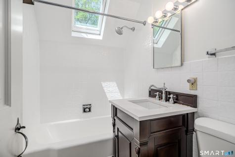 77 Crest Road Middlebury CT 06762