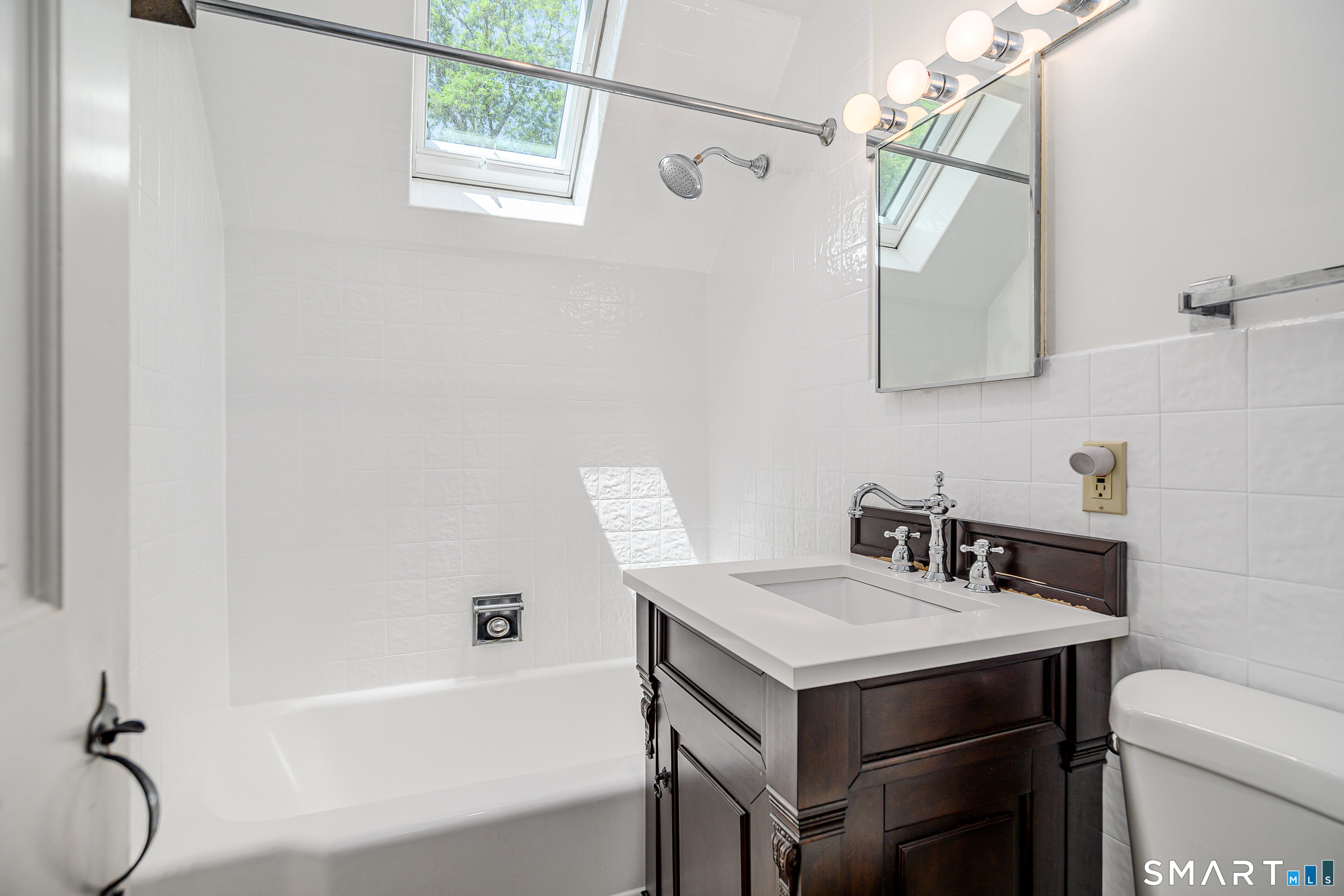77 Crest Road Middlebury CT 06762