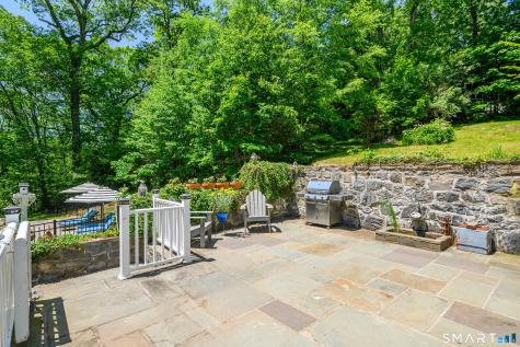 77 Crest Road Middlebury CT 06762