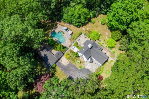 77 Crest Road Middlebury CT 06762