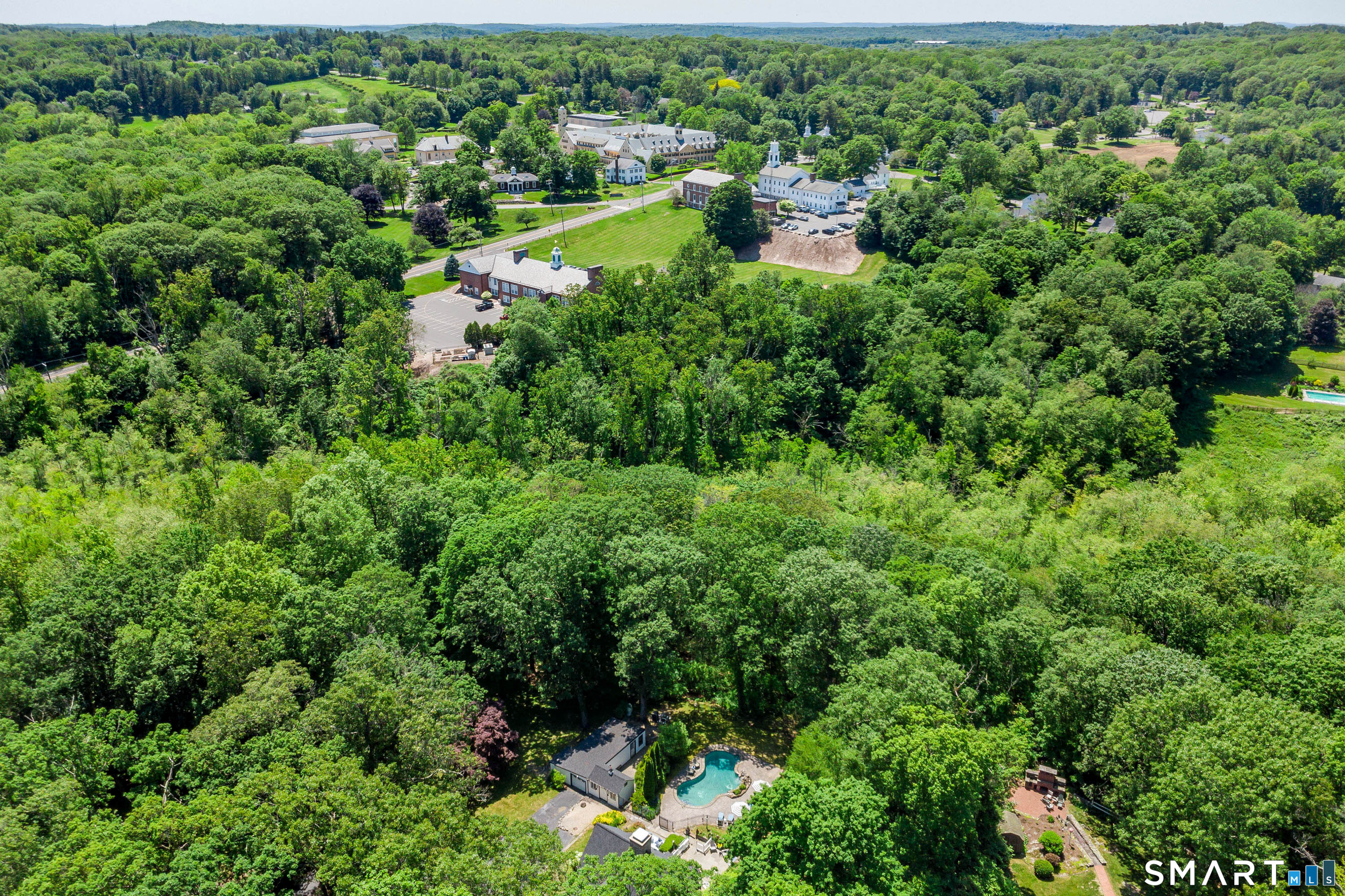 77 Crest Road Middlebury CT 06762