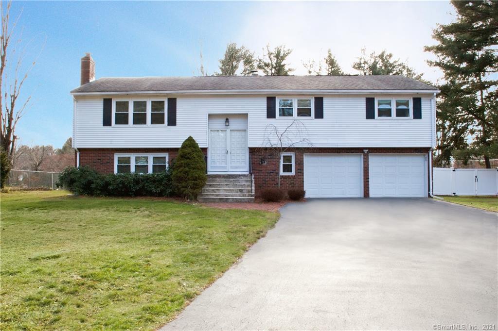 3 Craigemore Circle Avon CT 06001