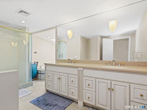 7 Mcguire Road Trumbull CT 06611