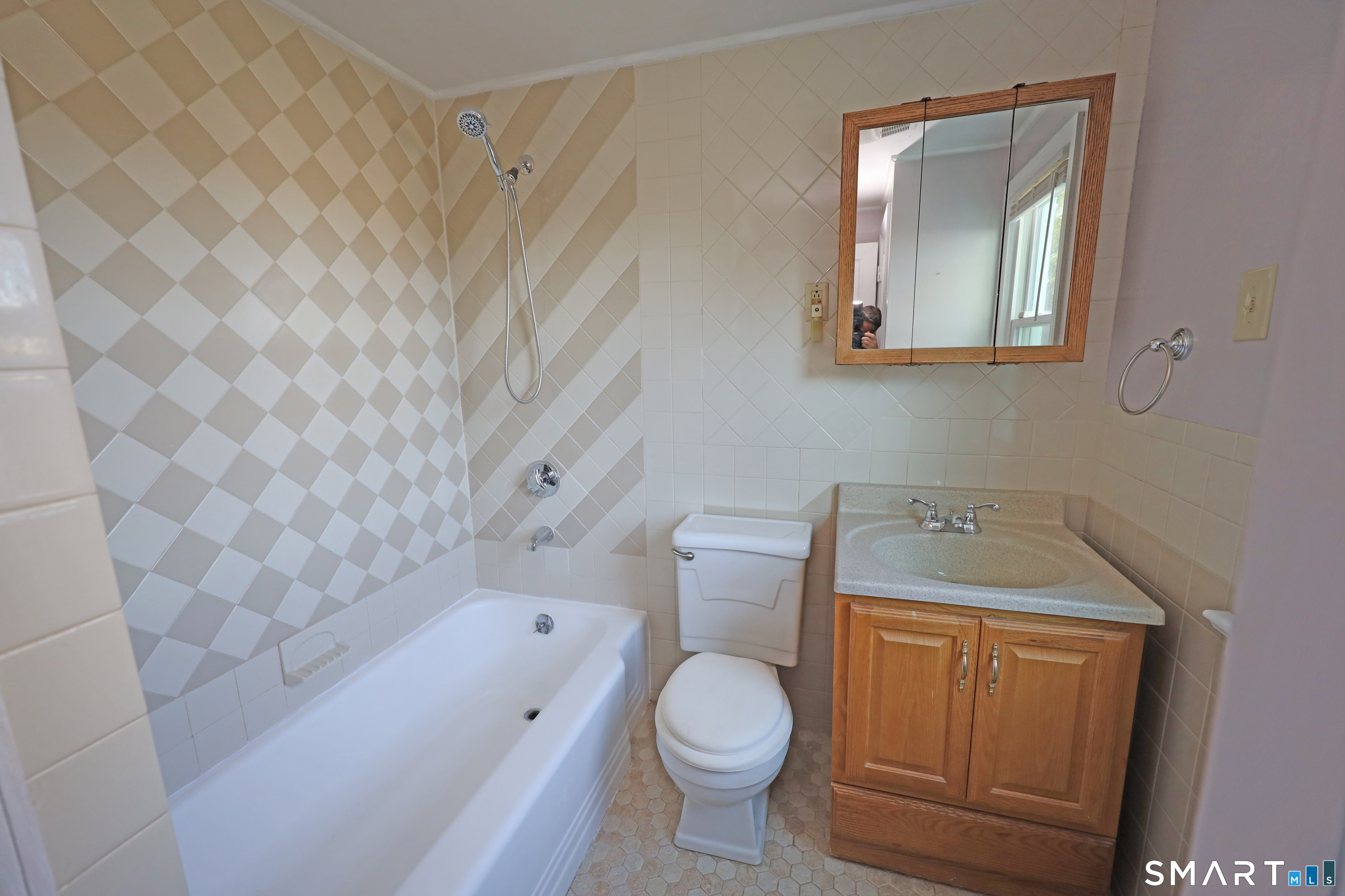 103 Fenway Drive Hamden CT 06517