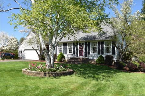 6 Catherine Lane Suffield CT 06078