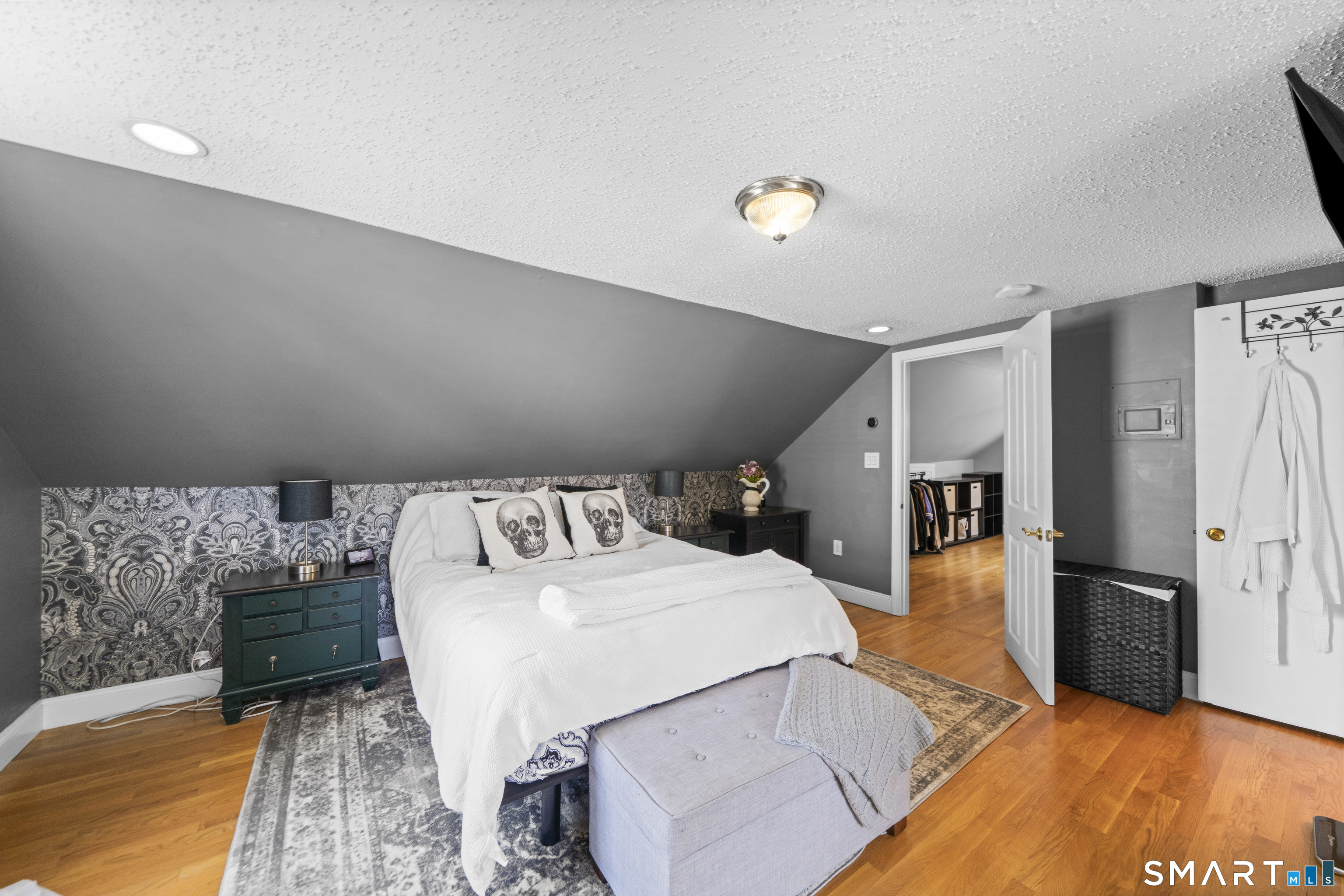 33 Chester Drive Manchester CT 06040