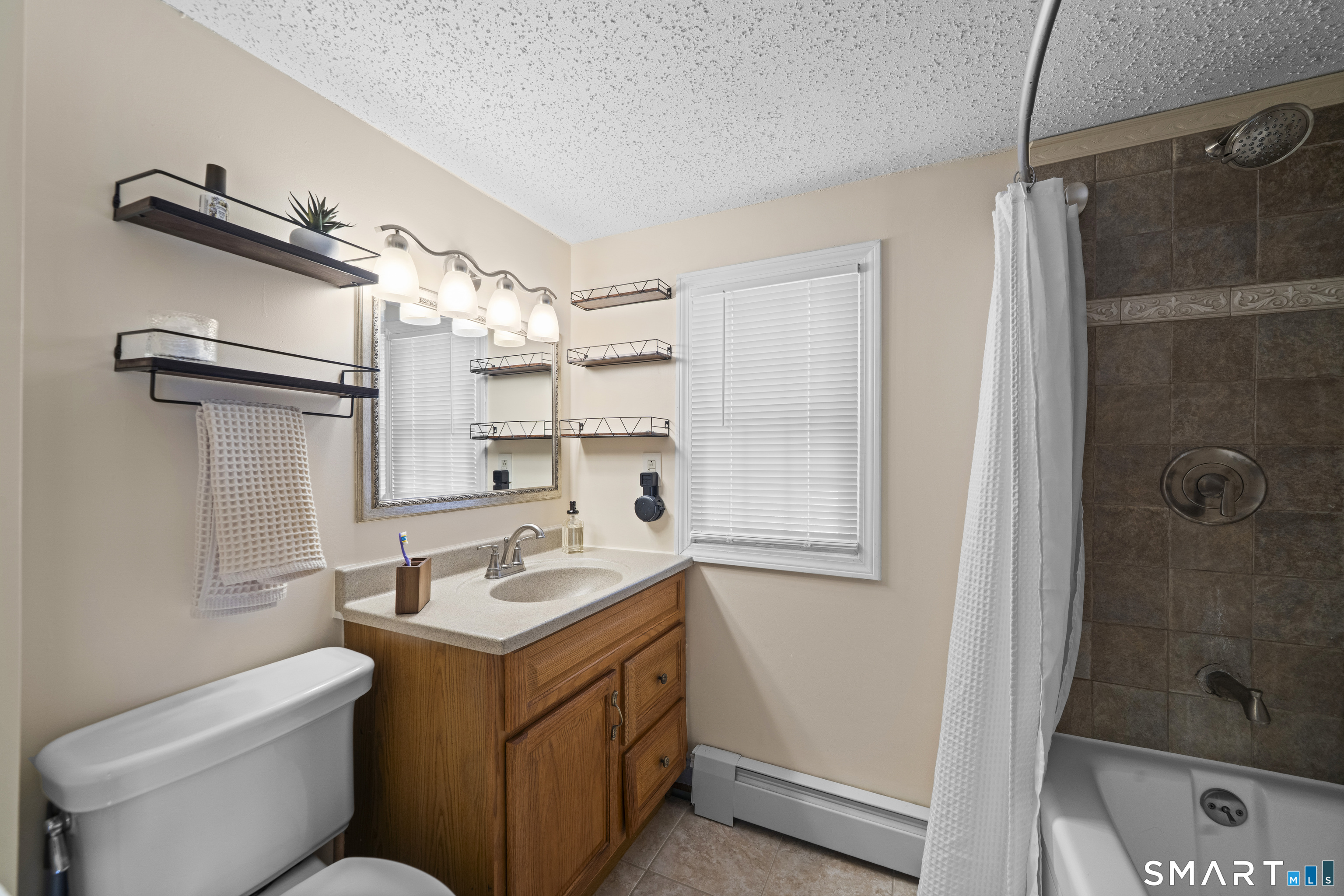 33 Chester Drive Manchester CT 06040