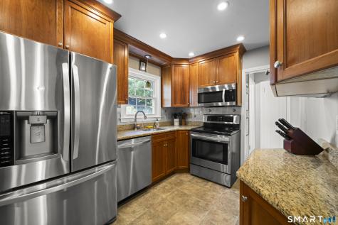 33 Chester Drive Manchester CT 06040