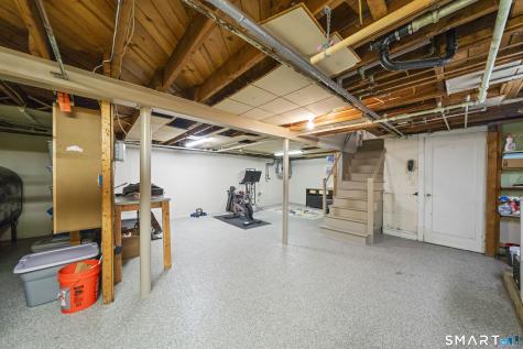 33 Chester Drive Manchester CT 06040