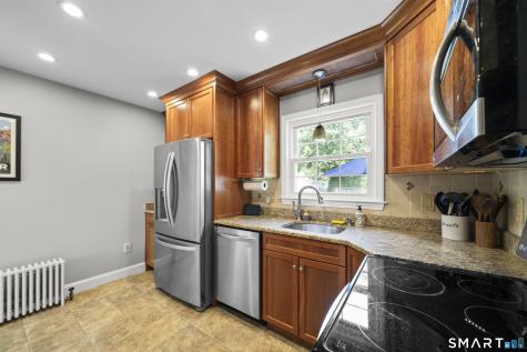 33 Chester Drive Manchester CT 06040