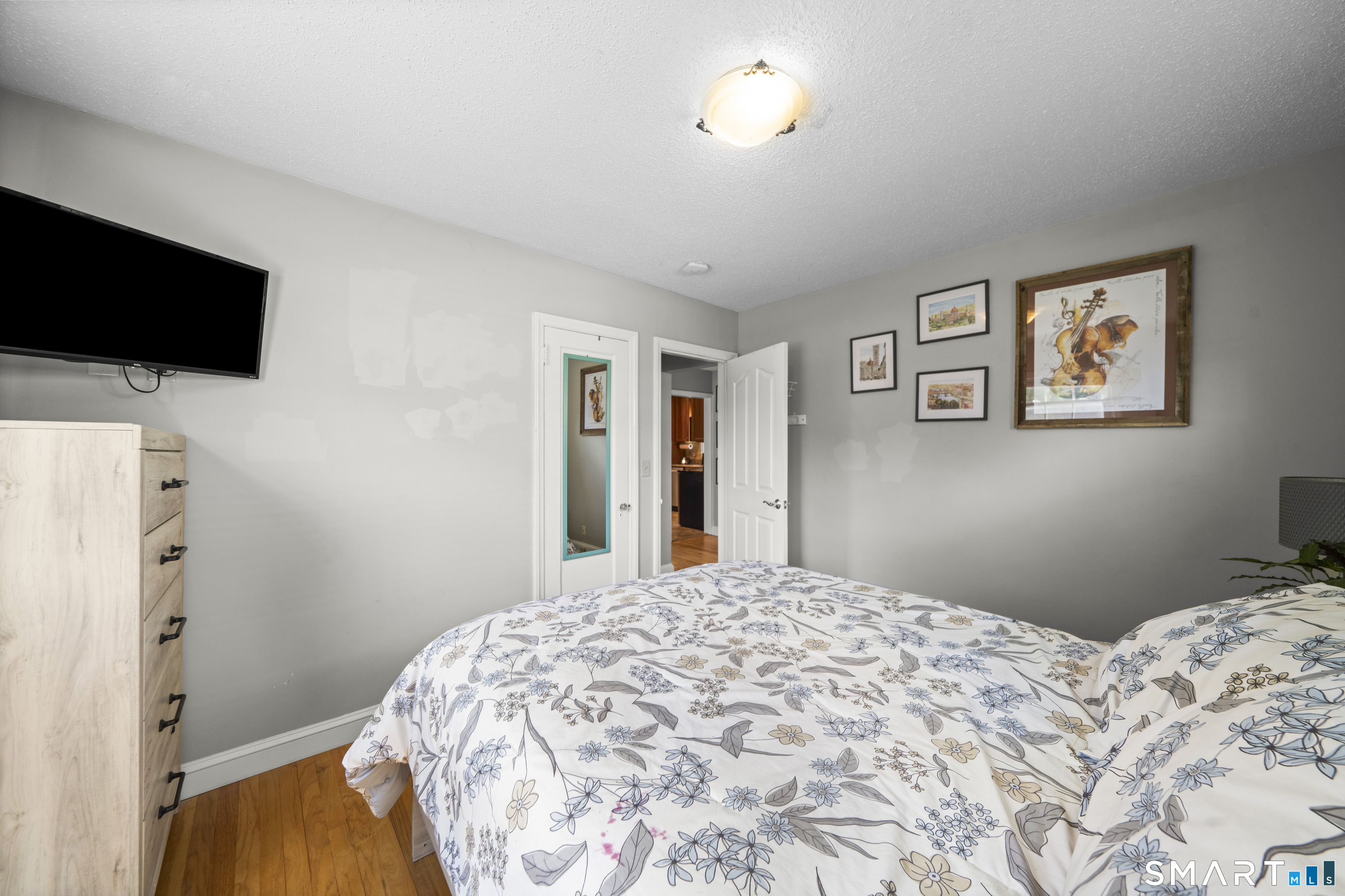 33 Chester Drive Manchester CT 06040
