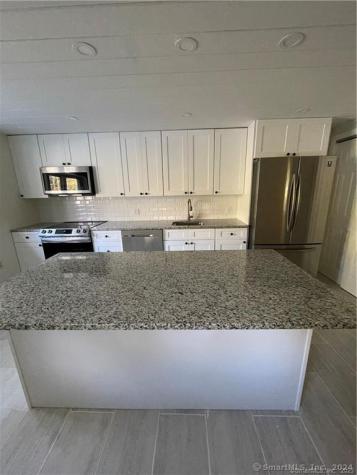 86 Pocahontas Road Redding CT 06896