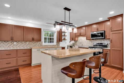 98 Old Meadow Plain Road Simsbury CT 06089