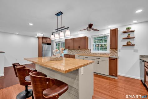 98 Old Meadow Plain Road Simsbury CT 06089