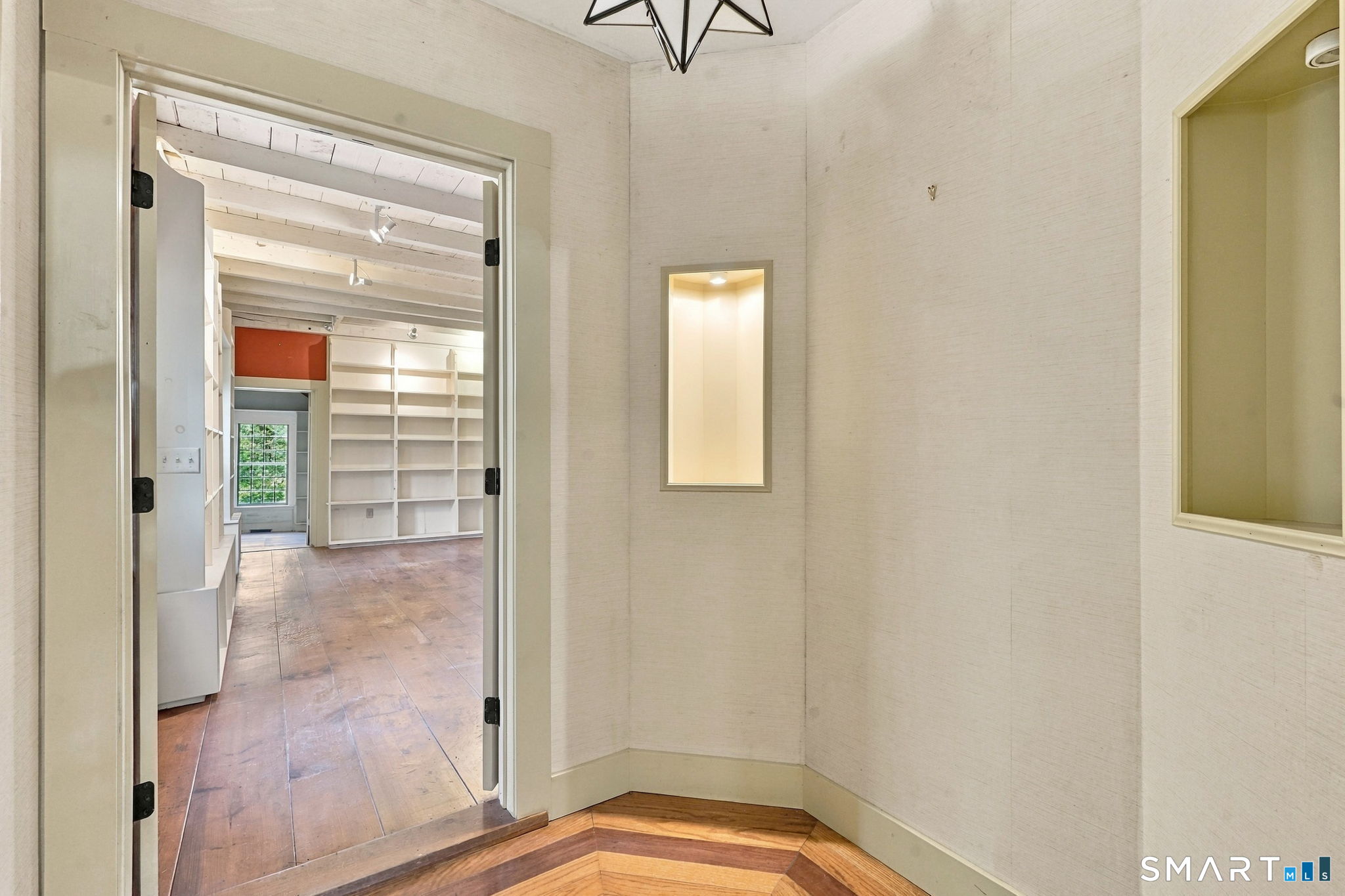 298 Main Street Hampton CT 06247