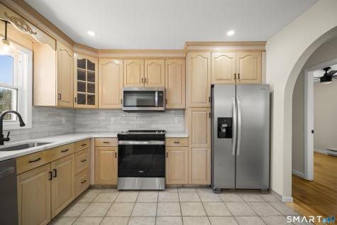 25 Greenview Drive Waterbury CT 06708