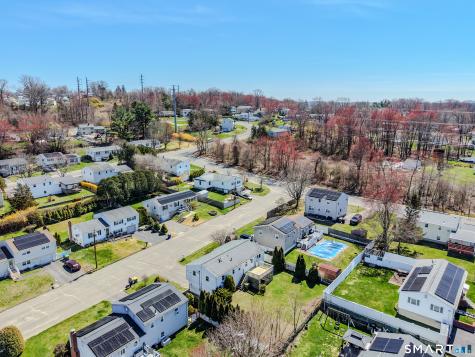 25 Greenview Drive Waterbury CT 06708