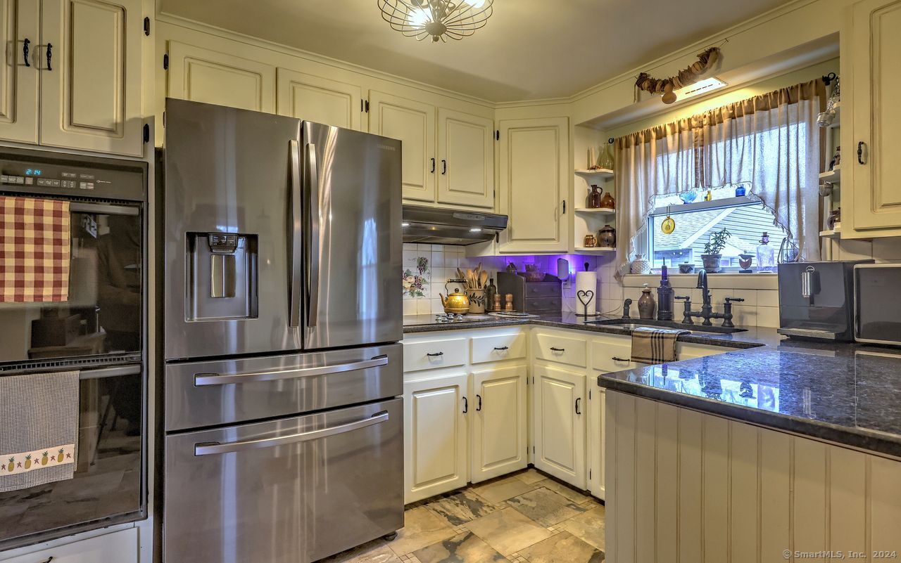 15 Walter Road Seymour CT 06483